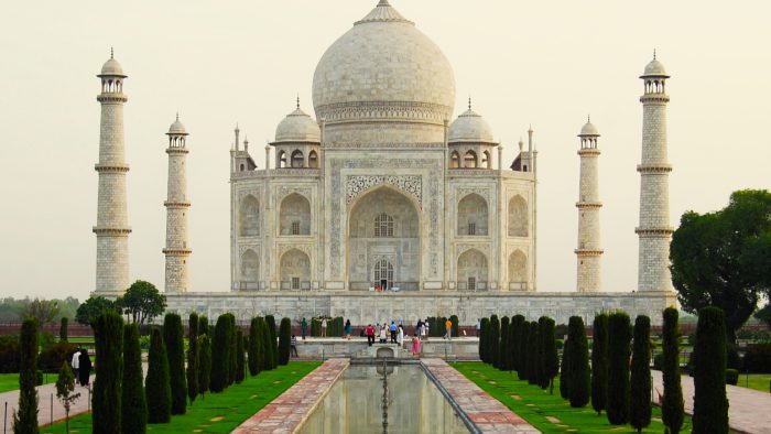 Taj Mahal Exterior 700x394 1